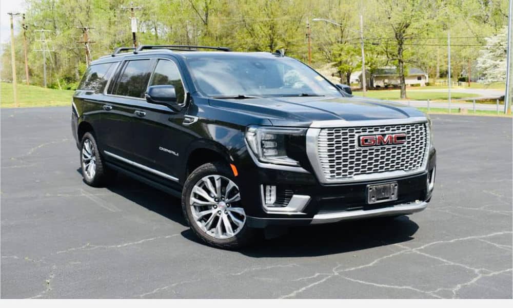 Executive GMC Denali SUV offering luxury transportation services in Dallas, TX